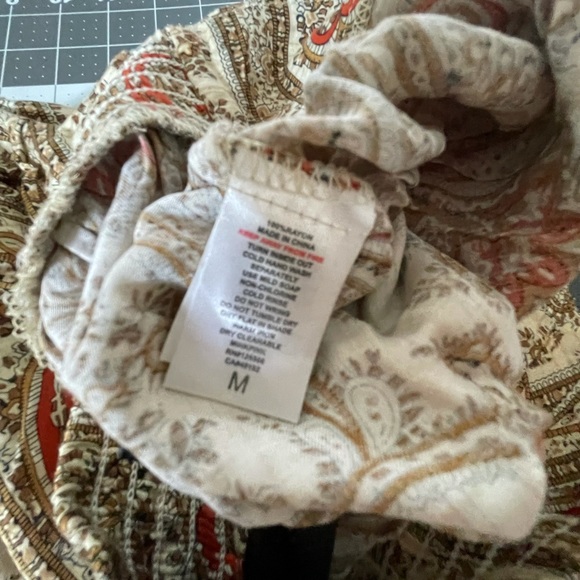 MINKPINK Tan Paisley ‘Prince of Persia’ Shorts M - Picture 12 of 13